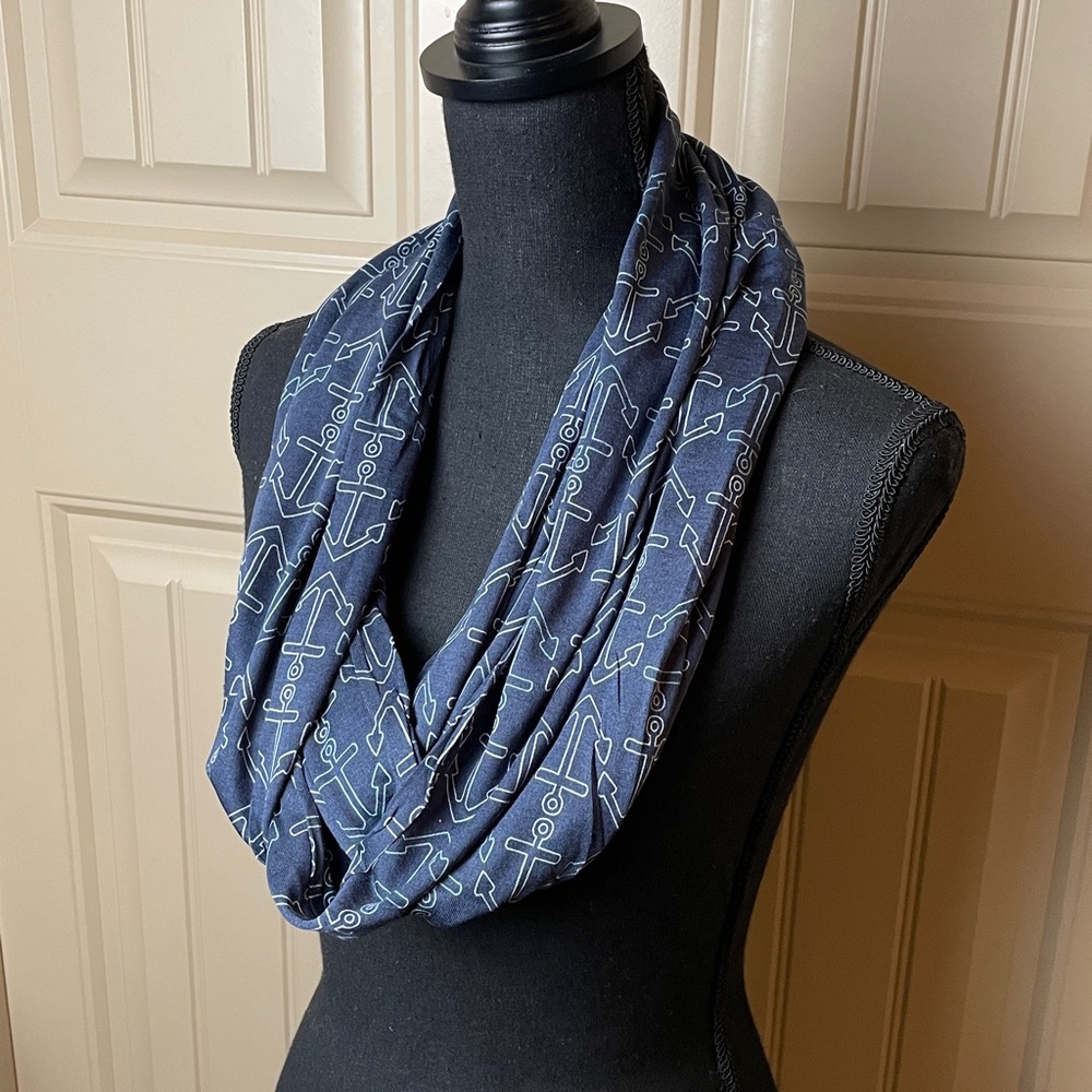 Sperry Scarf Blue and White Nautical Design
Soft NWT - Picture 4 of 15